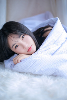 小岛みなみ